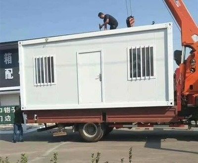 Graphic Design Steel Frame Modern Prefabricated Tiny House with Light Structure Panels